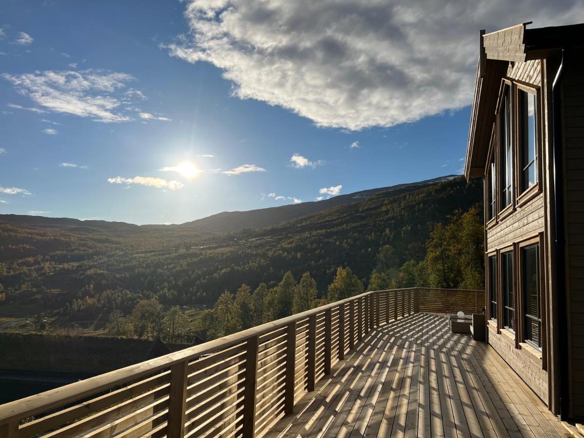 Nyoppført hytte med panoramautsikt Sogndal Eksteriør bilde